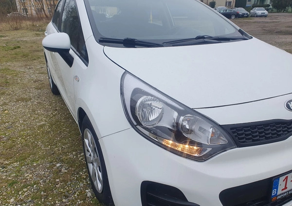 Kia Rio cena 30000 przebieg: 82000, rok produkcji 2015 z Sławno małe 154